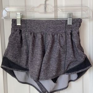 Lululemon Hotty Hot Shorts size 4 and 2.5 inch